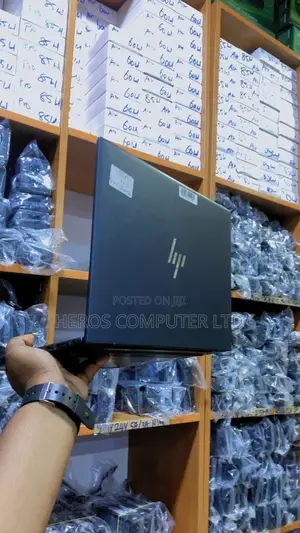 Laptop HP Dragonfly G2 16GB Intel Core i7 SSD 512GB