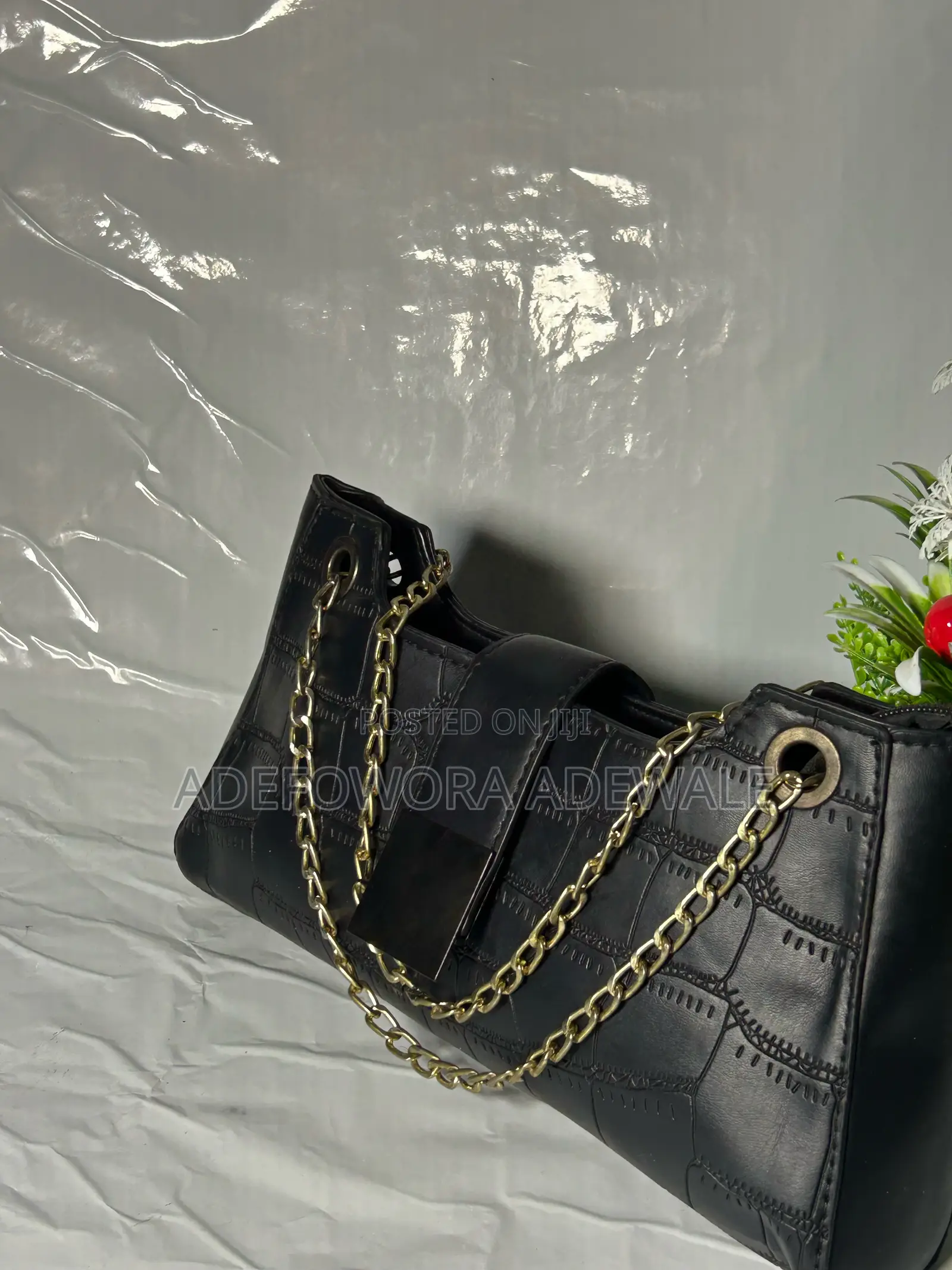 Crossbody /Shoulder Bags