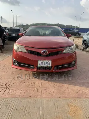 Toyota Camry SE 4dr Sedan (2.5L 4cyl 6A) 2013 Red