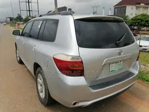 Toyota Highlander 2010 Silver