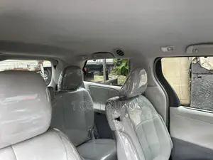 Toyota Sienna XLE 7 Passenger 2012 Black