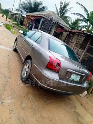Toyota Avensis 2003 Gray