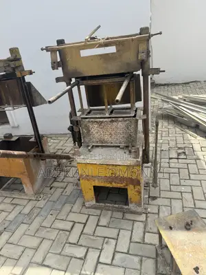 Electric Concrete Block Molding Machine