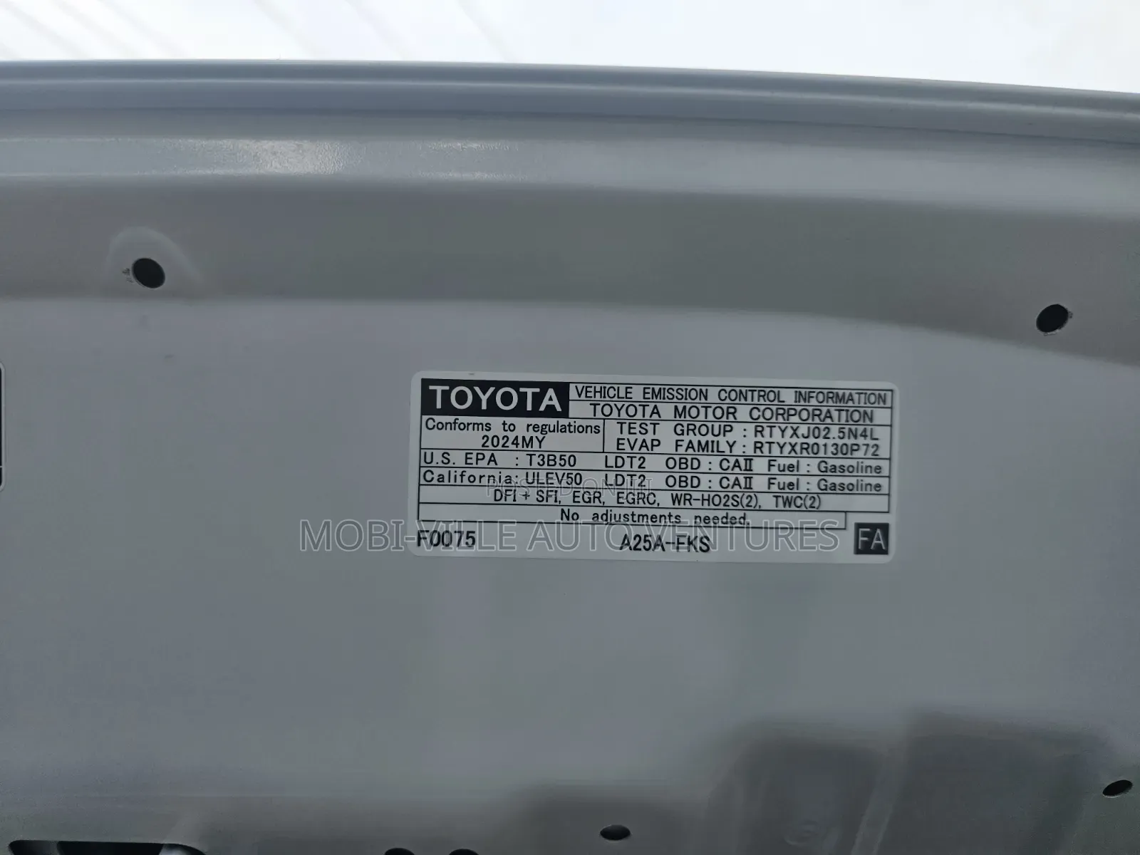 Toyota RAV4 2025 White