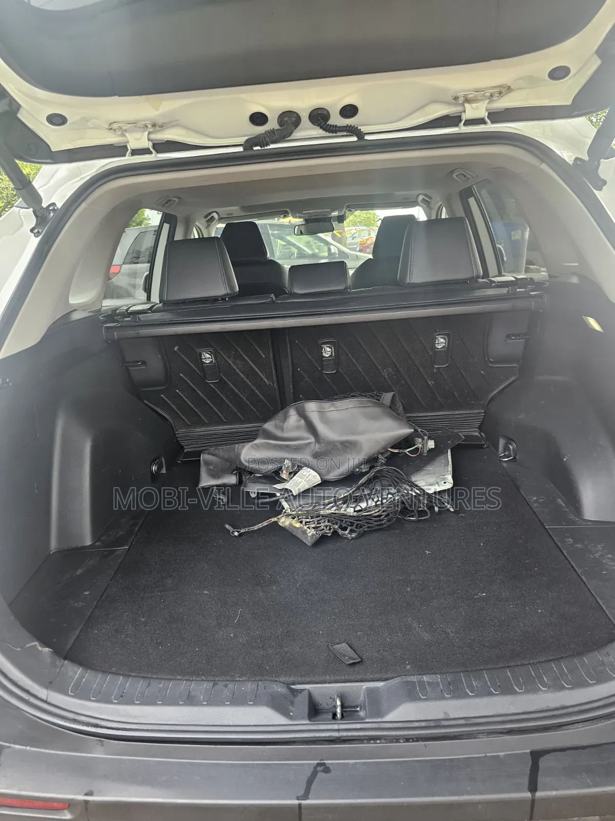 Toyota RAV4 2025 White