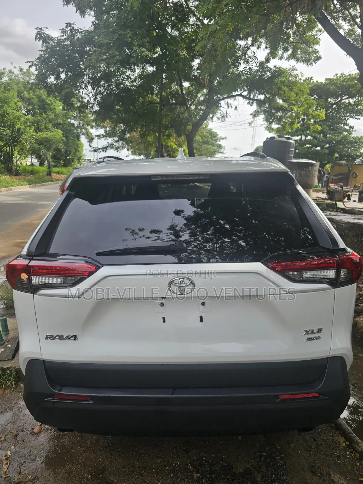 Toyota RAV4 2025 White
