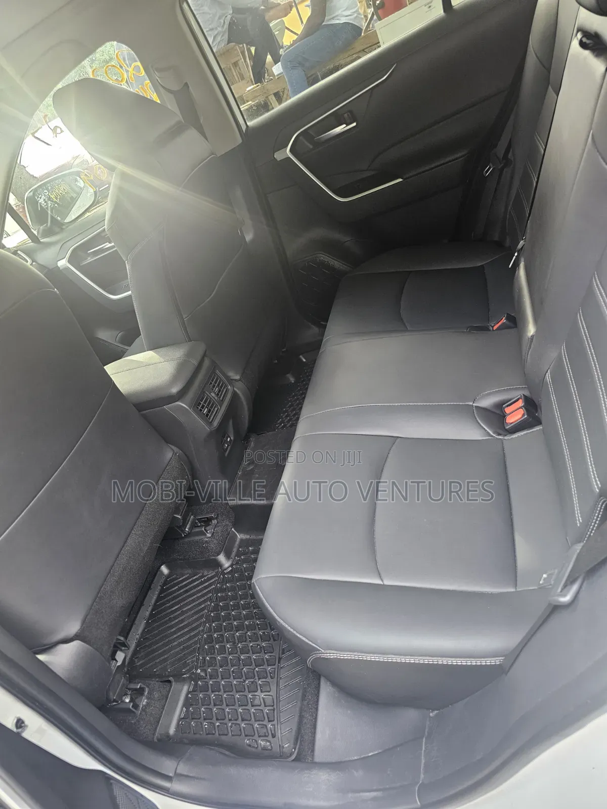 Toyota RAV4 2025 White