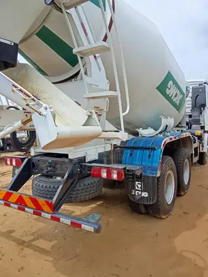 Brand New XCMG Concrete / Sand Mixer.