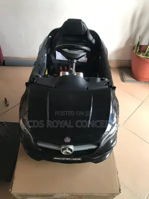 Mercedez- Amg Gla 45 Kids Ride on Car- Brand New