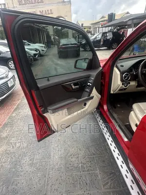 Mercedes-Benz GLK-Class Base GLK 350 4dr AWD 4MATIC (3.5L 6cyl 7A) 2015