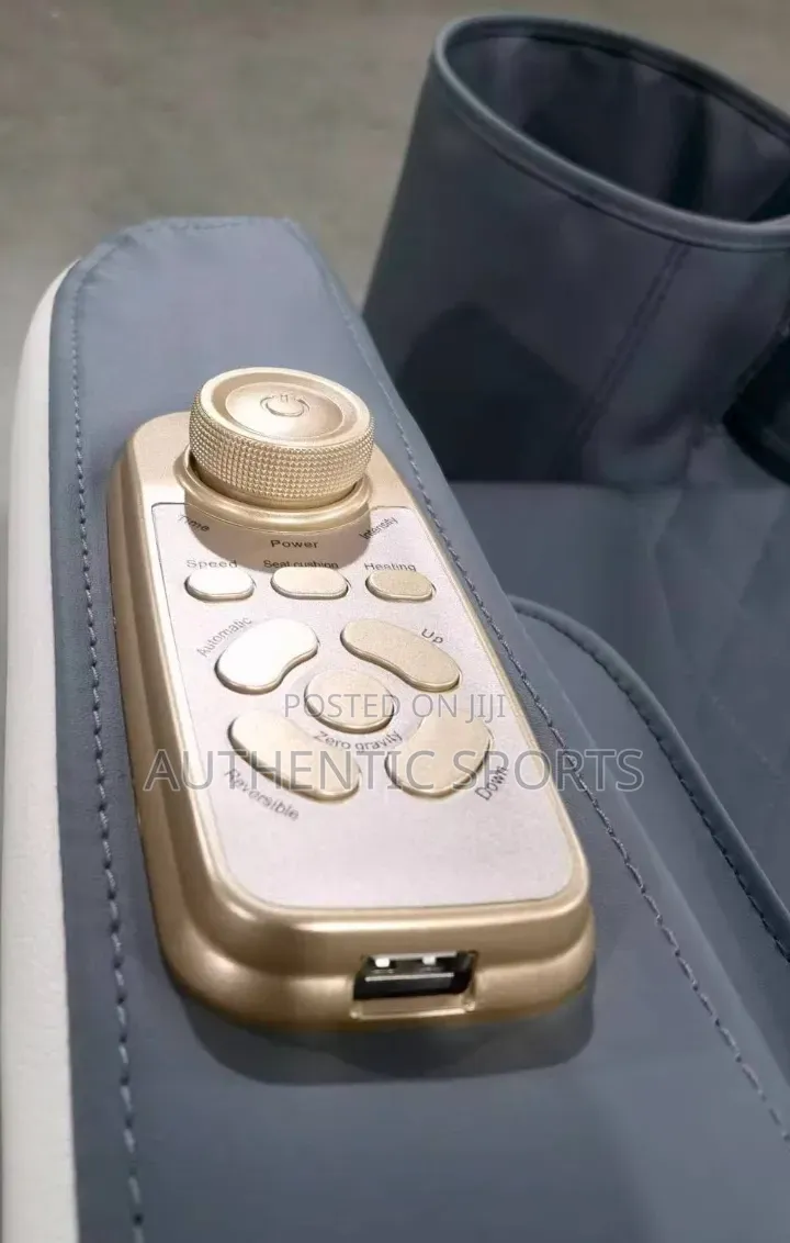 Executive Massage Chair With Bluetoothand Mobile Phone Charge.