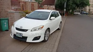 Toyota Matrix 2010 White