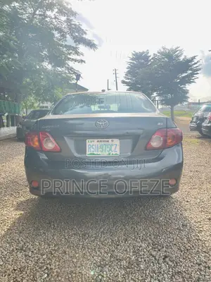 Toyota Corolla 2009 Gray