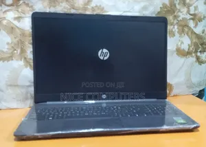 Laptop HP 15-dw1197nia 16GB Intel Core i7 SSD 256GB