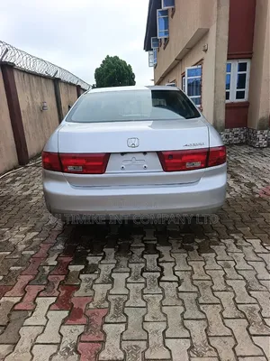 Honda Accord 2005 Silver
