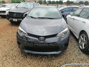 Toyota Corolla LE 4dr Sedan (1.8L 4cyl CVT) 2014 Gray