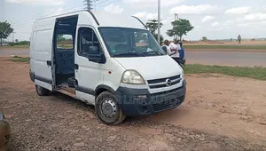 Opel Vivaro 2005 White