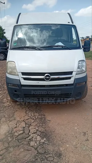 Opel Vivaro 2005 White