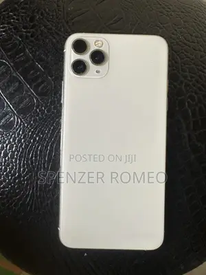 Apple iPhone 11 Pro Max 64 GB White