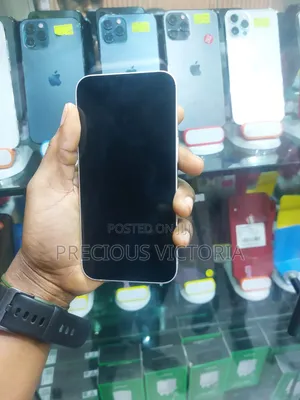 Apple iPhone 13 128 GB White