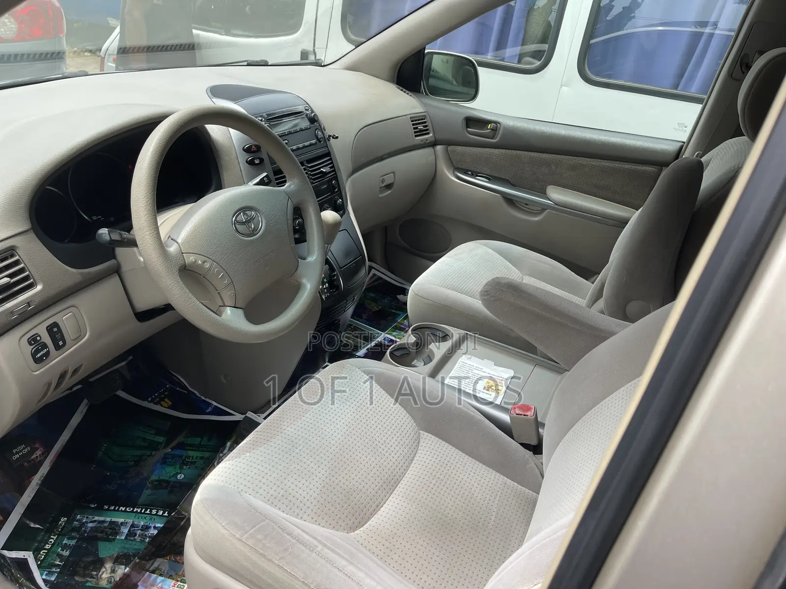 Toyota Sienna LE 4WD 2007 Gold