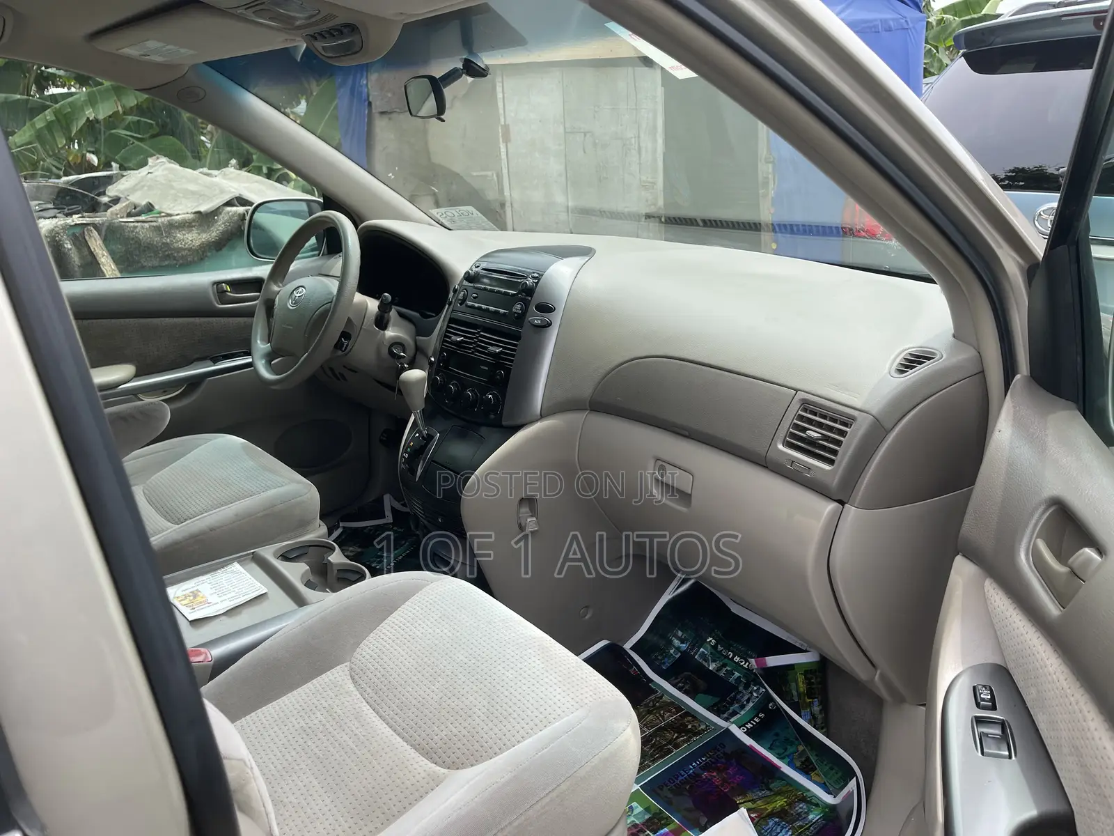 Toyota Sienna LE 4WD 2007 Gold