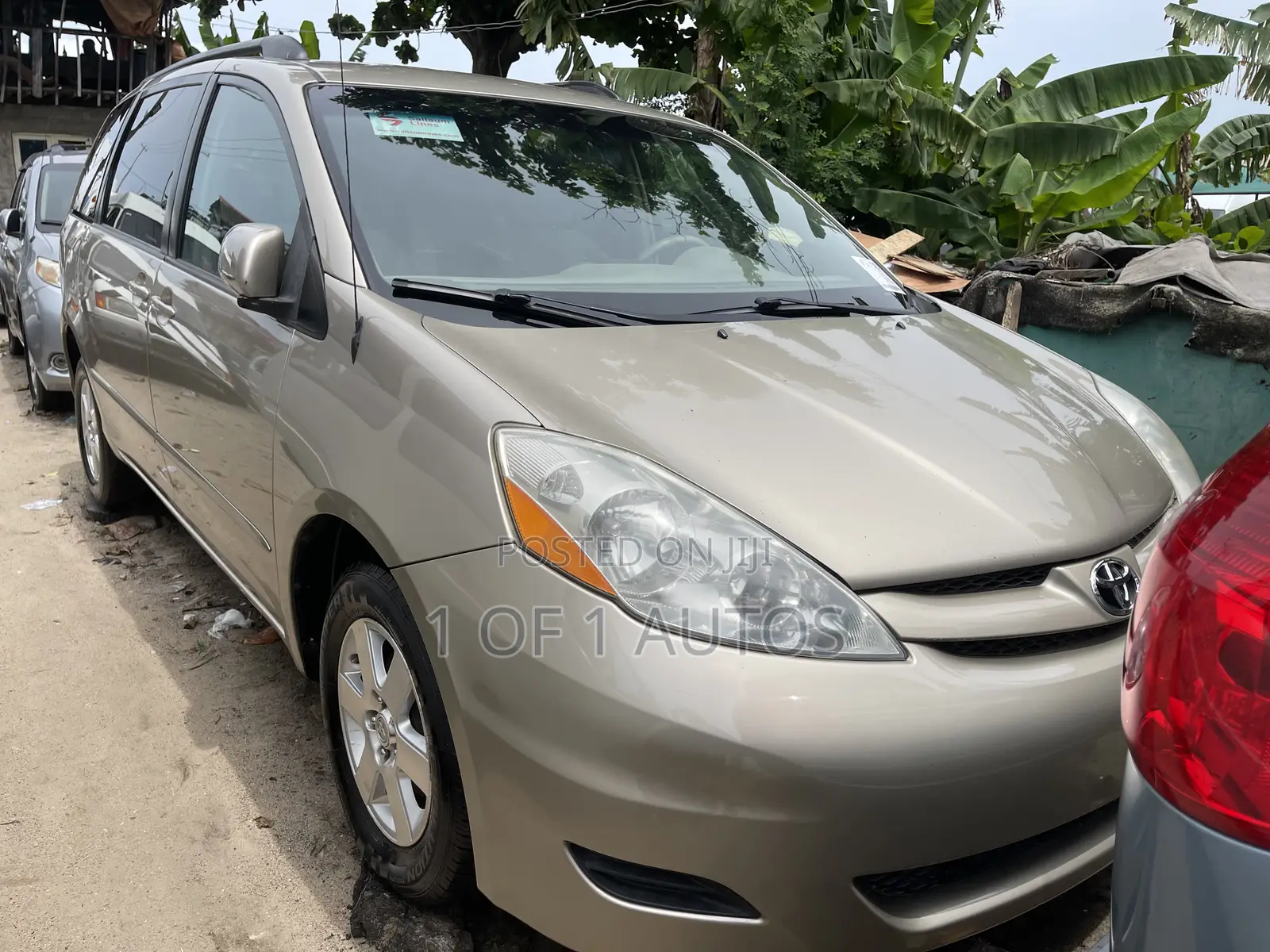 Toyota Sienna LE 4WD 2007 Gold
