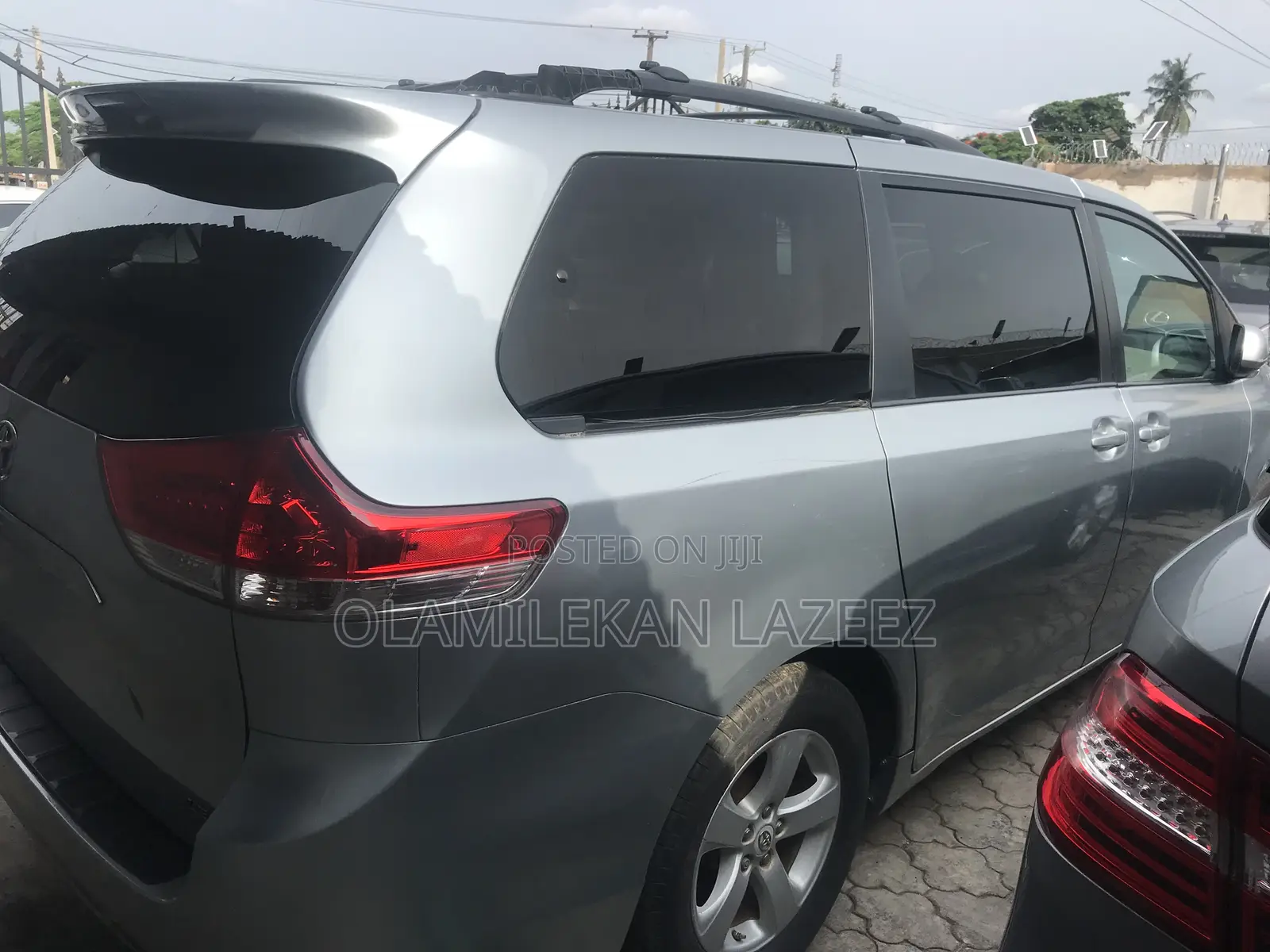 Toyota Sienna 2012 Blue