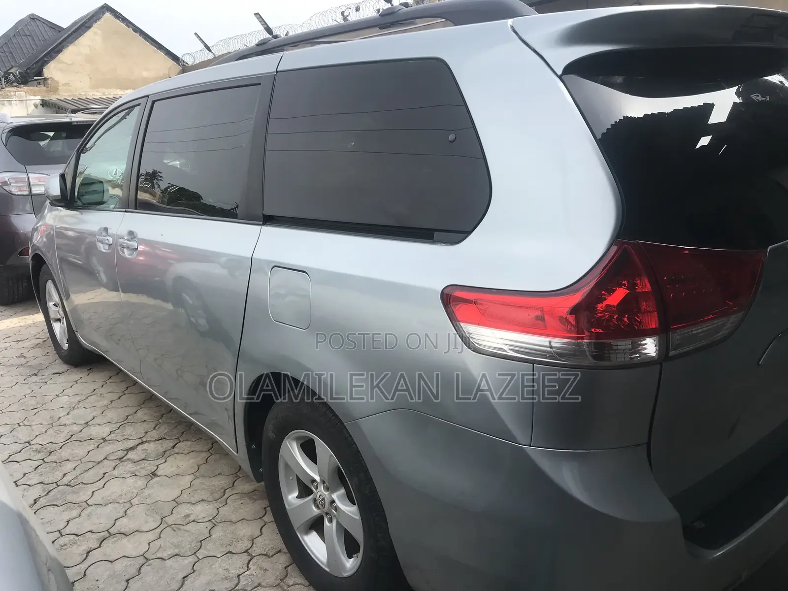 Toyota Sienna 2012 Blue