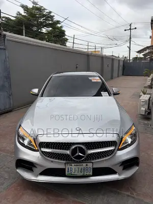 Mercedes-Benz C400 2016 Silver