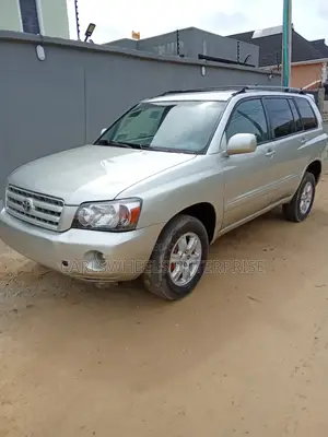 Toyota Highlander 2004 Silver
