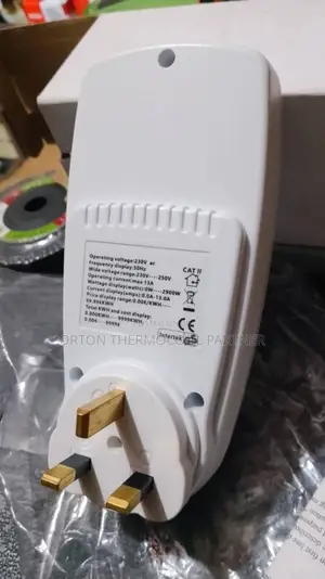 Universal Watt Metre and Timer for Solar