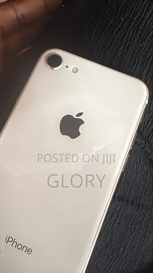 Apple iPhone 8 64 GB Gold