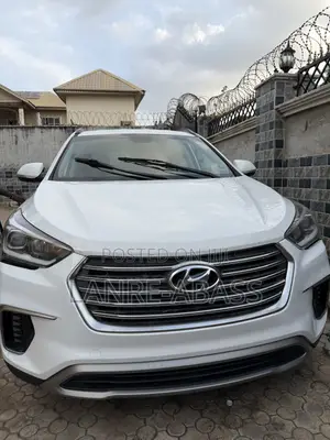 Hyundai Santa Fe 2017 White