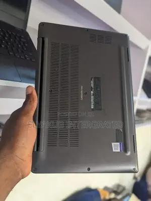 New Laptop Dell Latitude 7300 8GB Intel Core i7 SSD 256GB