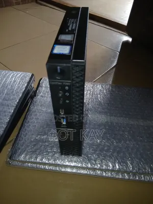 Desktop Computer Dell OptiPlex 7060 16GB Intel Core i7 SSD 256GB