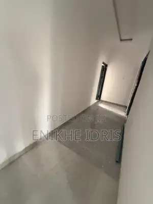 3bdrm Block of Flats in Beaufort Court, Lugbe District for sale