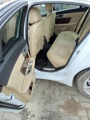 Jaguar XF 2014 White