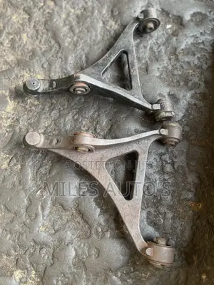 Dodge Challenger V8 Lower Arm