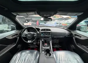 Jaguar F-Pace 2017 Black