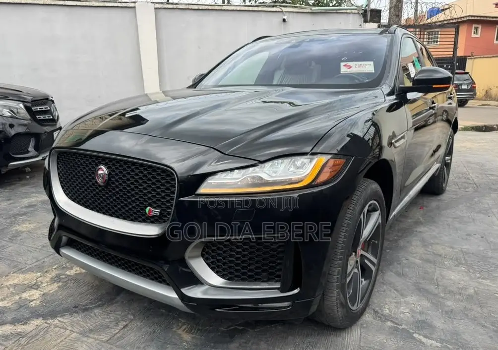 Jaguar F-Pace 2017 Black