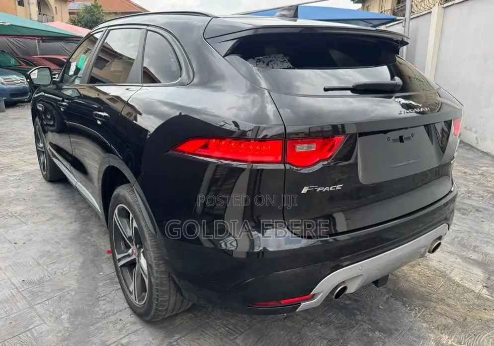 Jaguar F-Pace 2017 Black