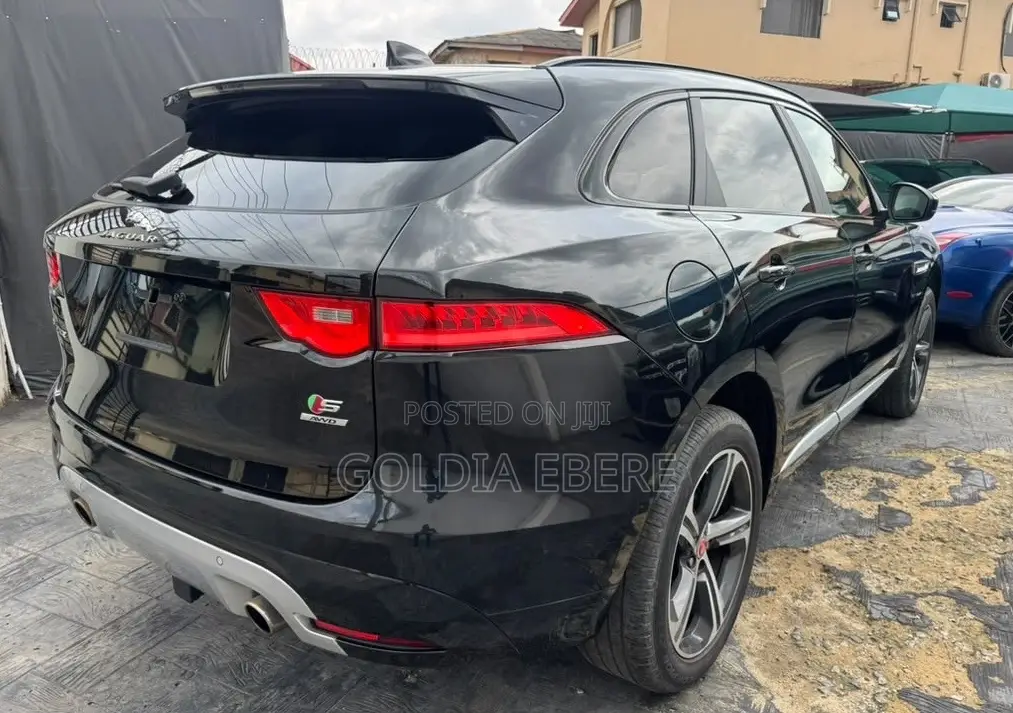 Jaguar F-Pace 2017 Black