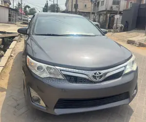 Toyota Camry 2014 Gray