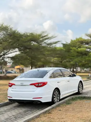 Hyundai Sonata Sport Sedan FWD (2.4L 4cyl 6A) 2017 White