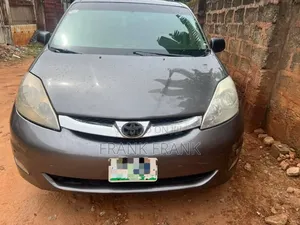 Toyota Sienna 2006 Gray