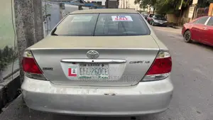 Toyota Camry LE 4dr Sedan (2.4L 4cyl 5A) 2006 Silver