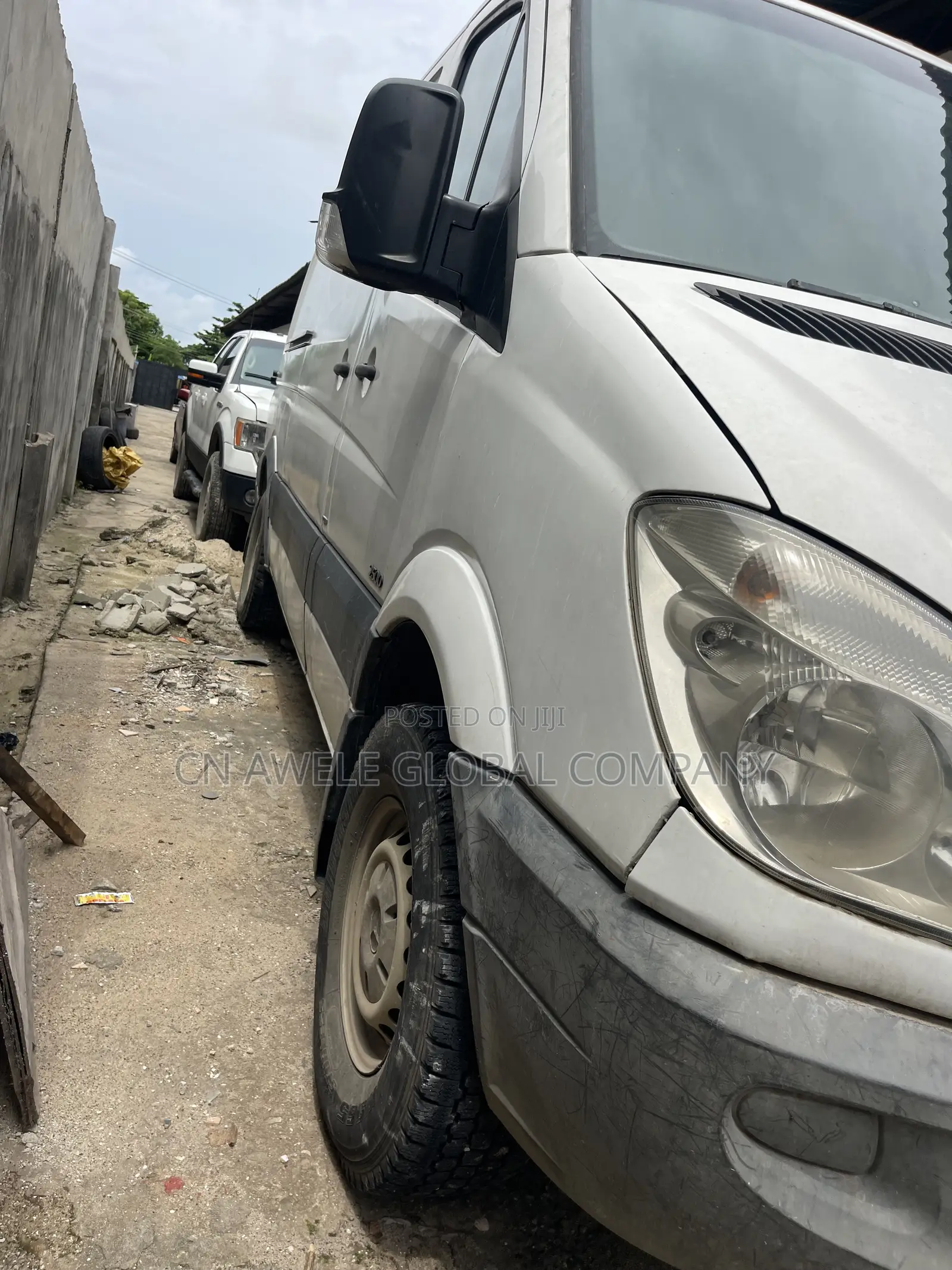 Mercedes-Benz Sprinter 2011 White