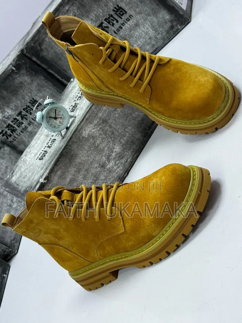 Dr Martens Shoe