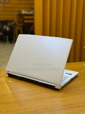 Laptop MSI MSI Sword 15 8GB Intel Core i7 SSD 512GB